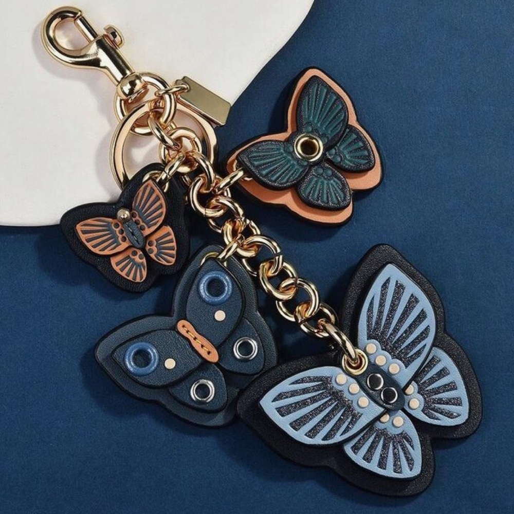 Butterfly Charm Keychain - Picture 3 of 10